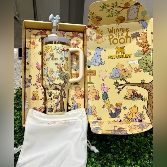Stanley Winnie the Pooh Tumbler with Handle - Picture 2 of 5